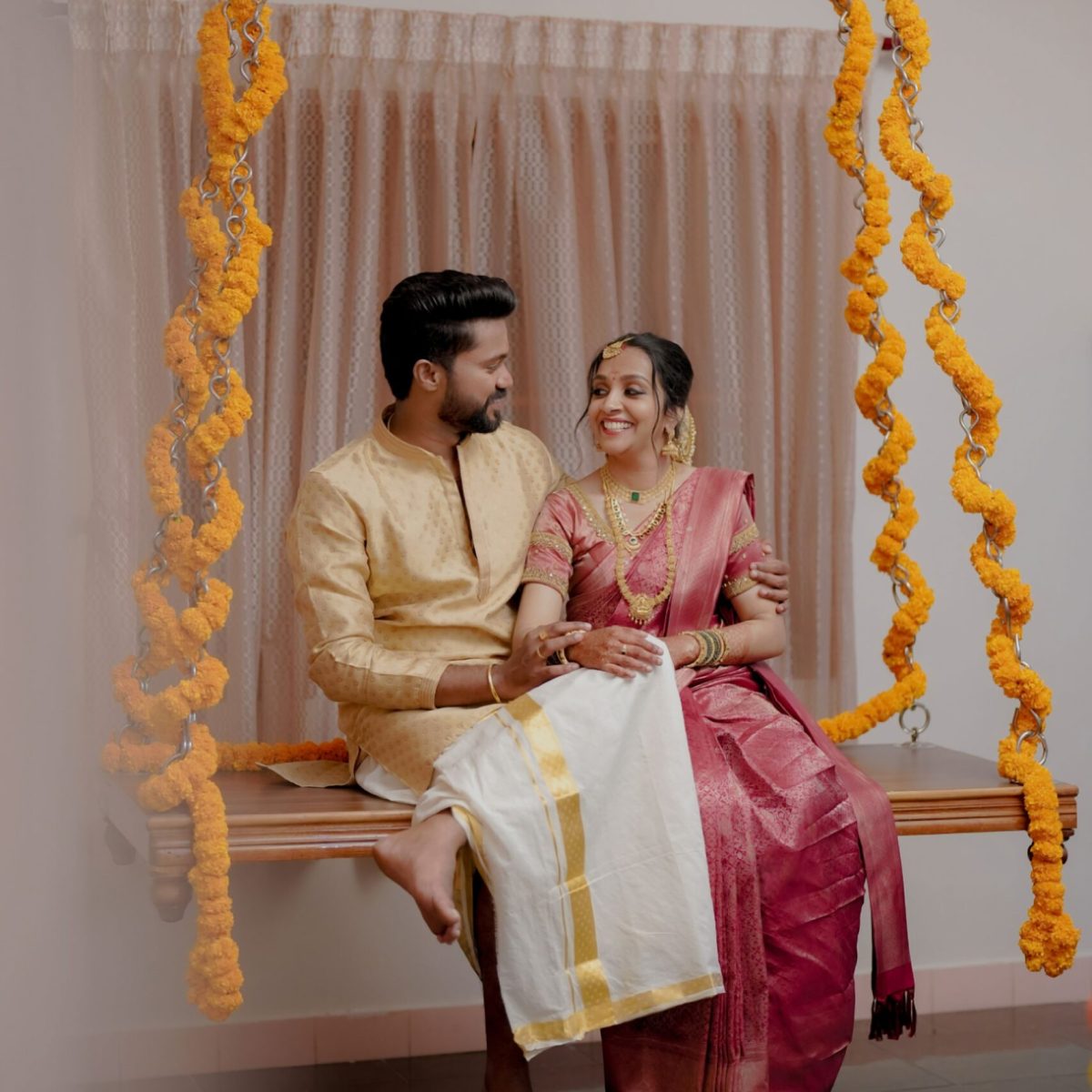 Home_Unlock_Section_Right